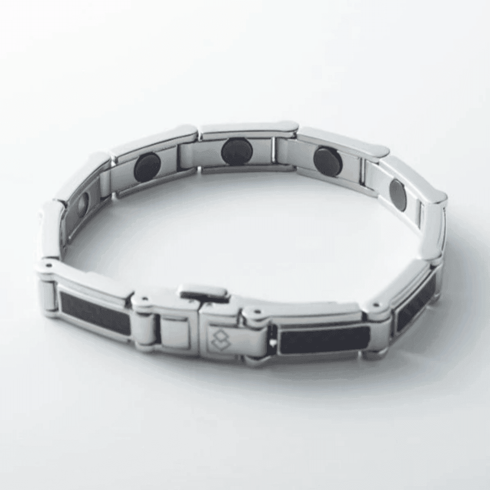 Colantotte Loop Carbolay Magnetic Bracelet In India | golfedge  | India’s Favourite Online Golf Store | golfedgeindia.com