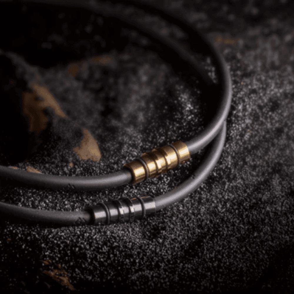 Colantotte Premium Crest Magnetic Necklace In India | golfedge | India’s Favourite Online Golf Store | golfedgeindia.com